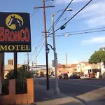 Bronco Motel South Central